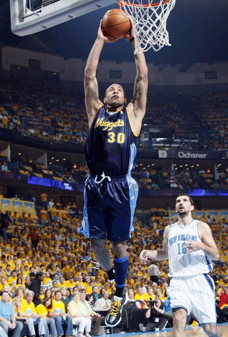 阶段性按兵 阶段性按兵