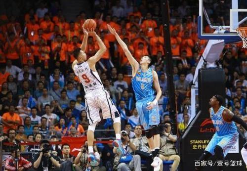 两项数据与 两项数据与