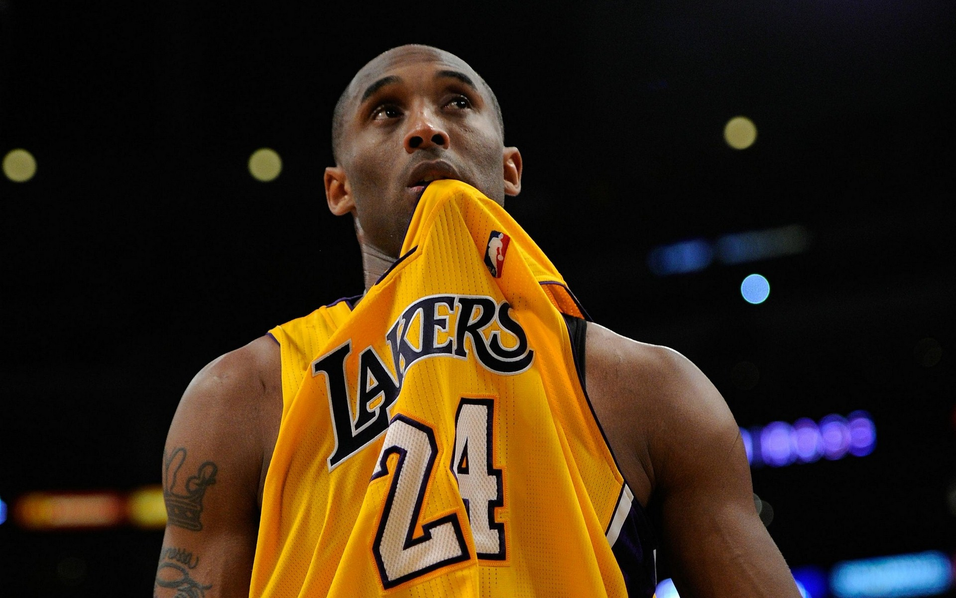 吸或喝水打 吸或喝水打